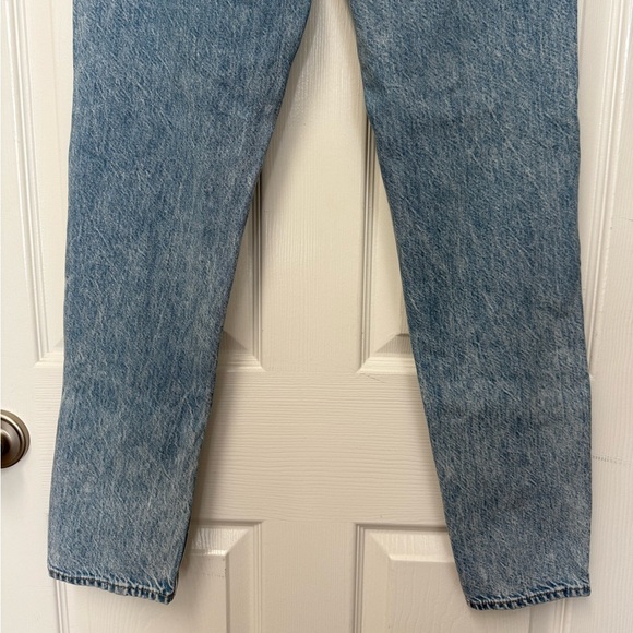 American Eagle Outfitters Women’s Blue Distressed Mom Jeans Size 2 X-Long - Picture 6 of 12